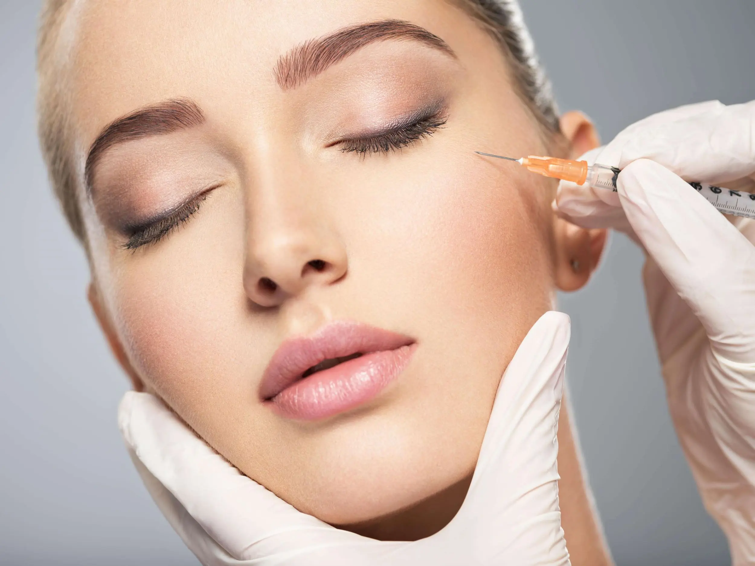 Lady getting botox injectable in missouri city, tx